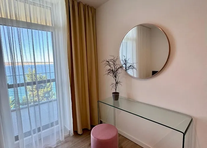 Apartment Meeresbrise Starigrad Paklenica